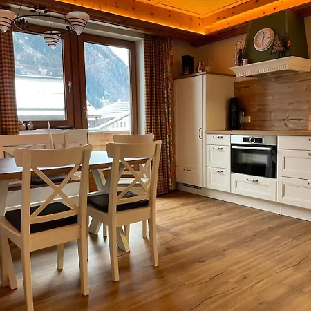 Kumbichl Apartment Mayrhofen